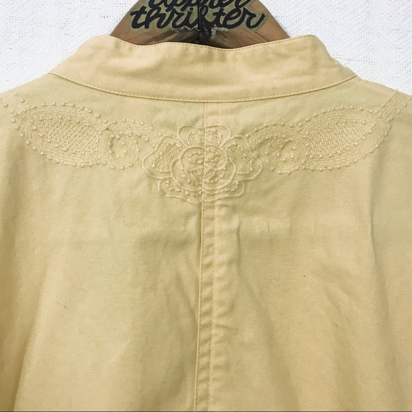 Chico’s Lightweight Floral Embroidered Coat - Picture 2 of 8